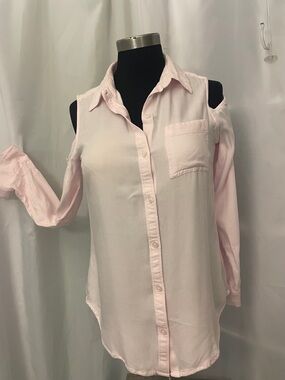 SO Women’s Light Pink Cold-Shoulder Button-Down Shirt Size S, 100% Rayon